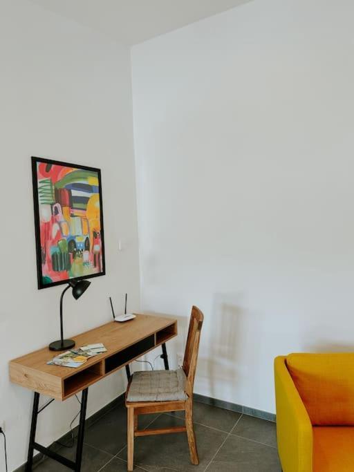 Apartment 100 Qm Im Weindorf - Balkon/Garage Aspisheim Ngoại thất bức ảnh