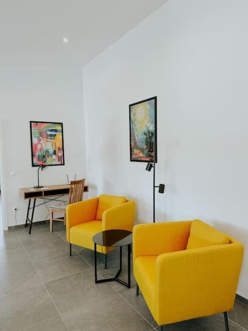 Apartment 100 Qm Im Weindorf - Balkon/Garage Aspisheim Ngoại thất bức ảnh